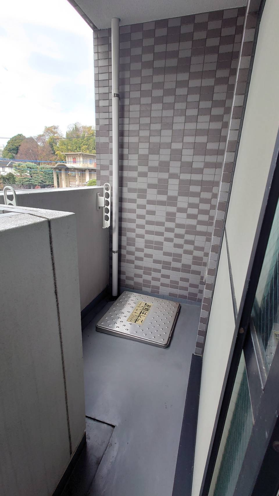 【バルコニー】