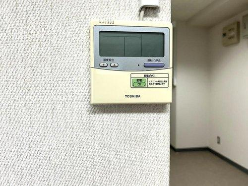 マンション西堀カメリアの冷暖房・空調設備|設備