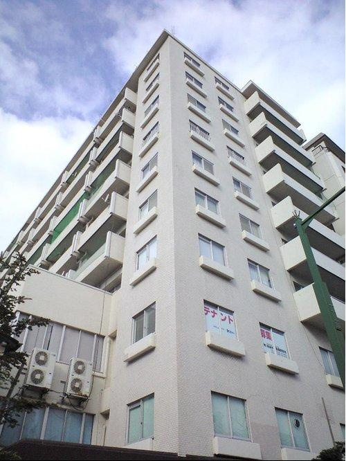 マンション西堀カメリアの外観
