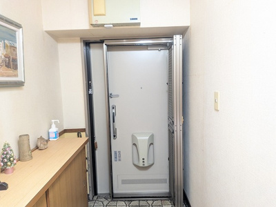 【玄関】 | 茶売団地4号棟（C-7）