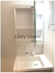 【収納】 | WORVE吹田江坂 | 独立洗面台上部の収納スペース