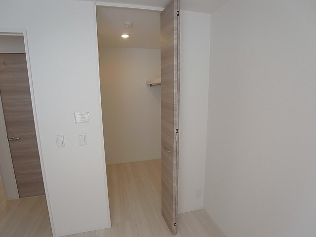 ラ・ヴェール鈴蘭の収納|ウォークインクローゼット、収納力豊富