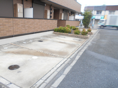 【駐車場】 | アミカ | カースペースがあります