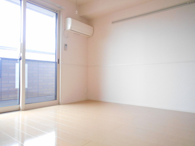 【居間・リビング】 | アミカ | ゆったり過ごせるリビングです