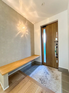 【玄関】 | 綾瀬市深谷上5丁目 Ａ棟