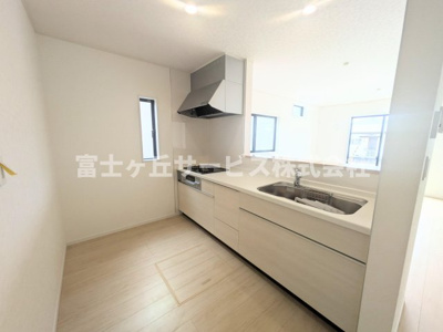 【キッチン】 | 浜松市中央区馬郡町 新築一戸建て 2号棟 | キッチンです