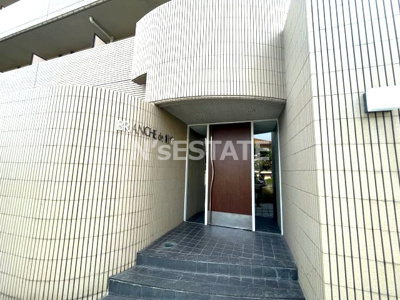 【エントランス】 | ブランシュド離宮