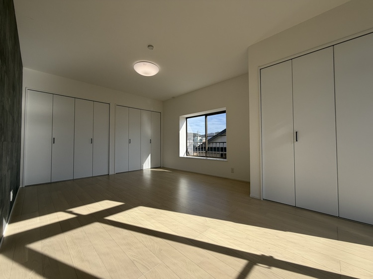 辰野町伊那富　中古住宅の洋室