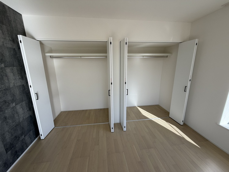 辰野町伊那富　中古住宅の収納