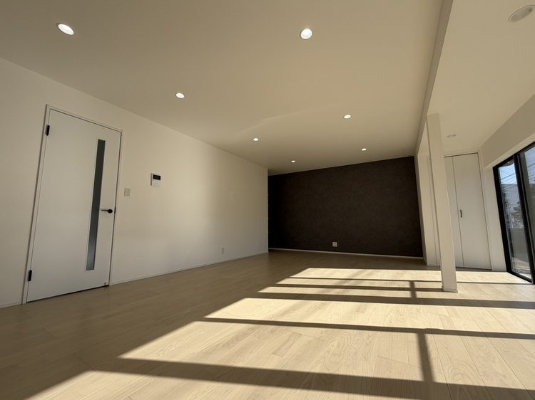 辰野町伊那富　中古住宅の居間・リビング