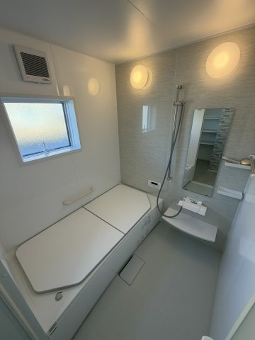 辰野町伊那富　中古住宅の浴室