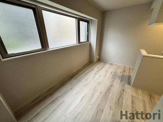 gm TENJIMBASHIの洋室