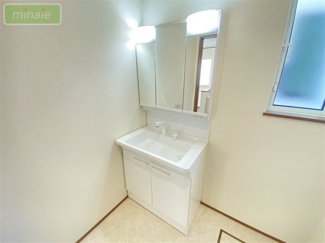 【独立洗面台】 | ファミリークローク　リビングイン階段　夏見3　限定1棟 | 施工例