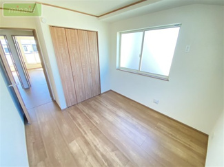 【洋室】 | ファミリークローク　リビングイン階段　夏見3　限定1棟 | 施工例