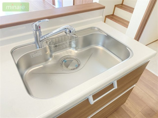 【キッチン】 | ファミリークローク　リビングイン階段　夏見3　限定1棟 | 施工例