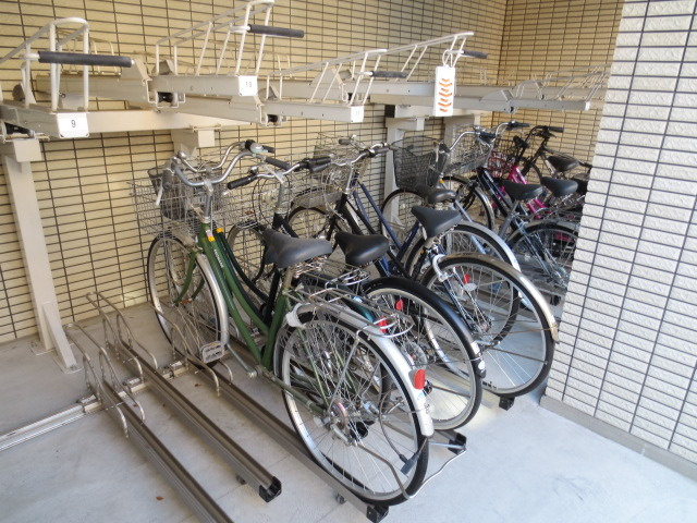 サンハイム西新井のその他共用部分|★敷地内自転車駐輪場完備★