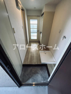【玄関】 | ウエストハイライズ（UB）