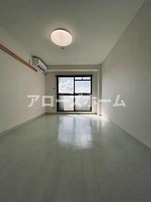 【居間・リビング】 | ウエストハイライズ（UB）