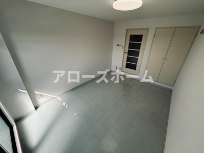 【洋室】 | ウエストハイライズ（UB）