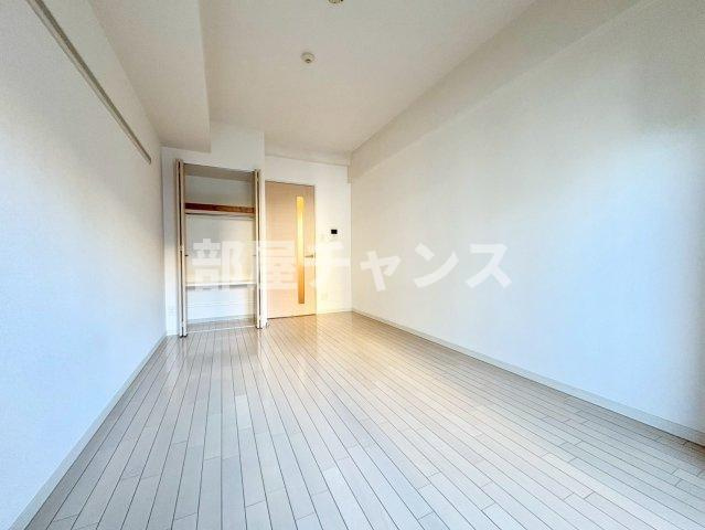 プレサンス名古屋駅前グランヴィルの寝室