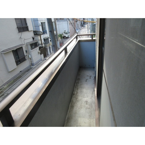 シャリエール森下のバルコニー