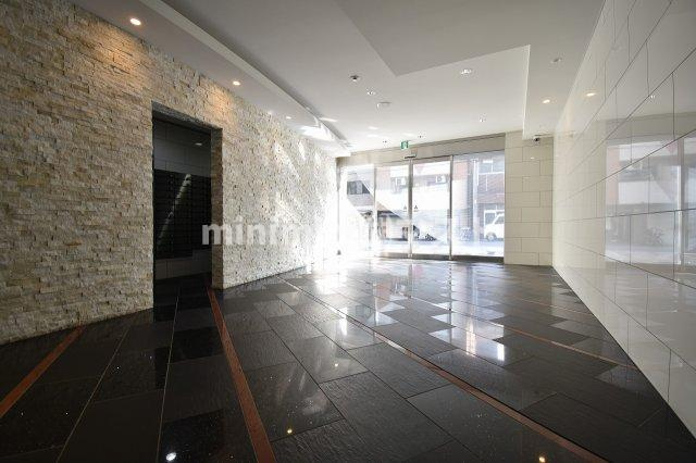 セレニテ北久宝寺のロビー