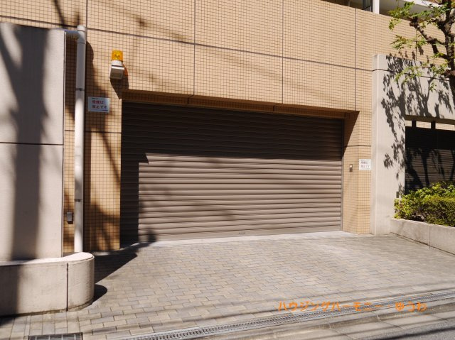 【駐車場】 | シーアイマンション立教前 | ビルトインガレージとなります。