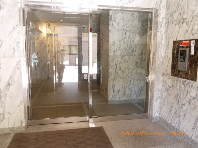 【エントランス】 | シーアイマンション立教前 | 清潔感と歓迎感があるエントランスホールとなります。