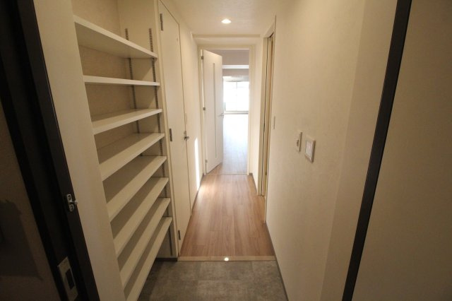 【玄関】 | Broad阿倍野阪南町Residence | 玄関