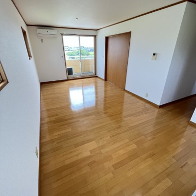 【居間・リビング】 | 湯田ハイツ