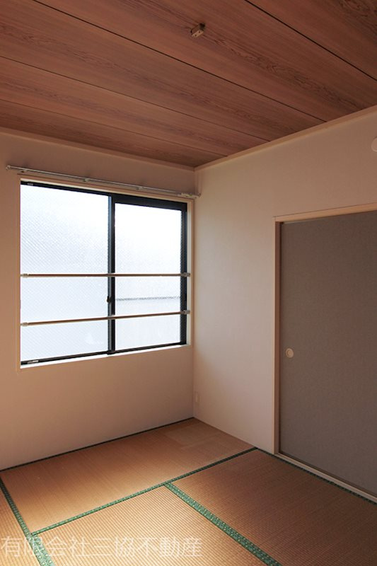 飯能市本町のアパートの寝室|和室6畳　押入れ1間付き