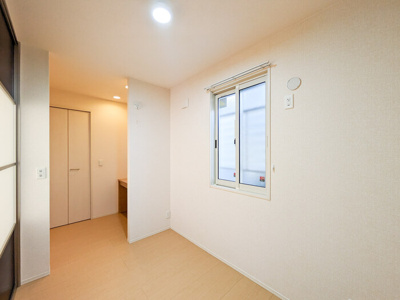 【洋室】 | ソレアード | 落ち着いた色調の洋室です