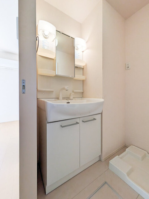 【洗面所】 | ソレアード | 忙しい朝には欠かせない洗面所です