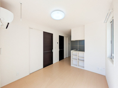 【居間・リビング】 | ソレアード | こちらのリビングで趣味の時間をお楽しみください