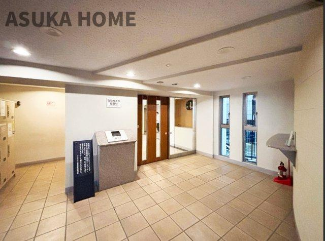 ヴェルビュ横浜反町 のエントランス|セキュリティー面でも安心のオートロックを完備♪