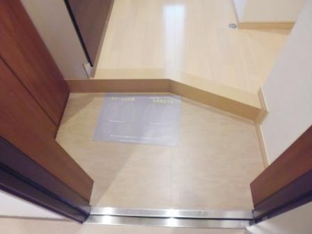 セレシア西巣鴨の玄関