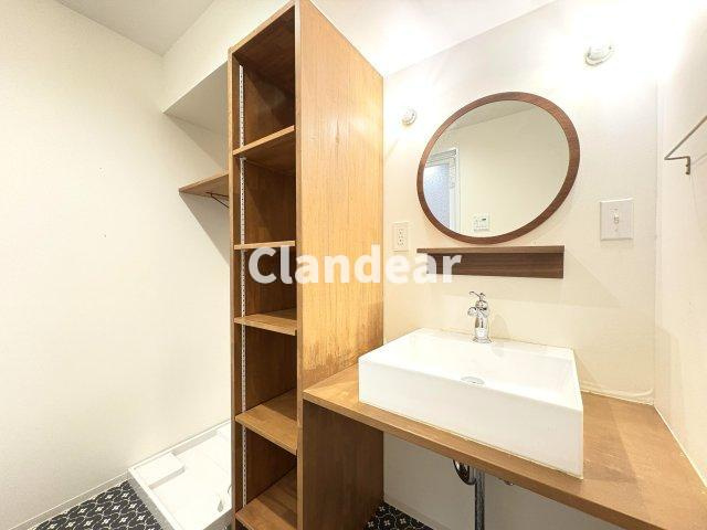 ソフトタウン小島町の独立洗面台|ドキドキの新生活も、安心してスタート。ぴったりの住まいを見つけませんか？クランディアが一緒に住まい選びをサポートします‼　まずは、お気軽にお問合せください　＃クランディア