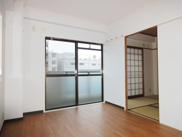 ジョンメゾン小浜の居間・リビング|おしゃれな居間です