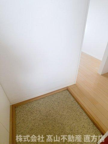 フローラHiB棟の玄関