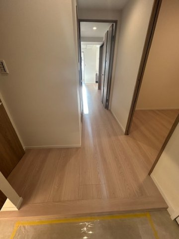 タウンシップ文京根津の玄関