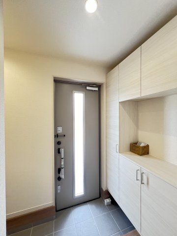 桜井市大豆越７期全5棟の玄関|大容量収納できるシューズボックス