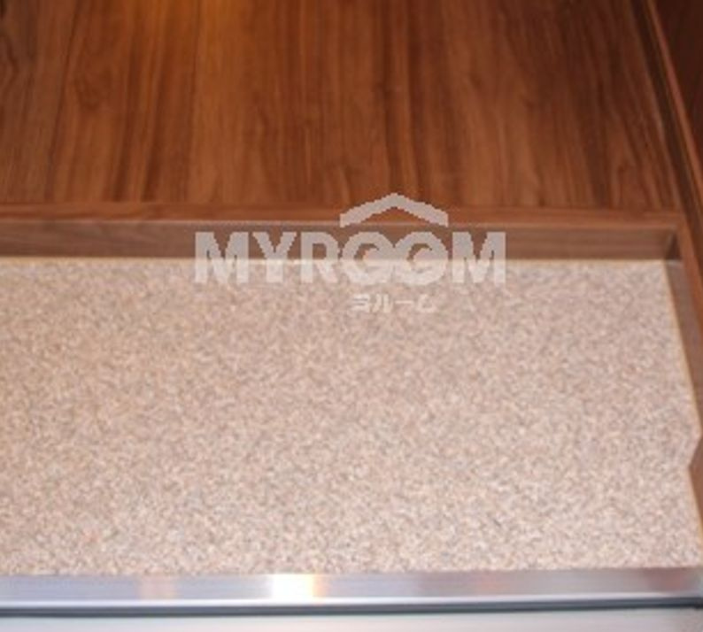 CREA中野坂上の玄関|（同一仕様写真）