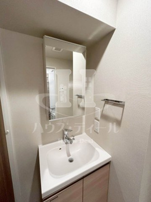 【独立洗面台】 | プライムブリス板橋本町 | 朝の支度にも助かる、独立の洗髪洗面化粧台