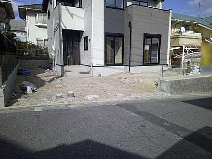 廿日市市四季が丘５丁目の駐車場