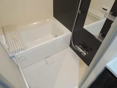 【浴室】 | LA MAISON VERTE | コンパクトで使いやすいお風呂です