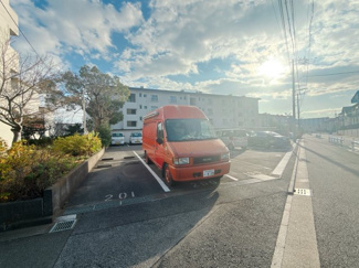 【駐車場】