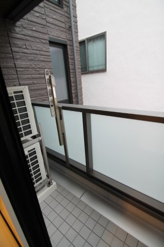 【バルコニー】