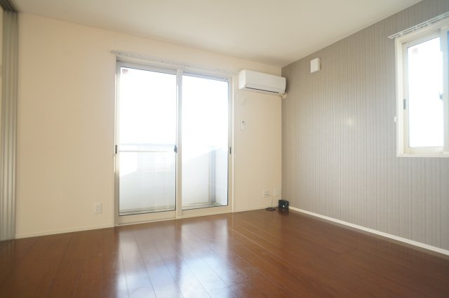 シャルマン　ヴィラージュＤ棟の居間・リビング