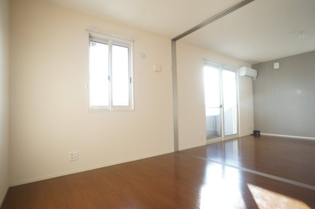 シャルマン　ヴィラージュＤ棟の居間・リビング