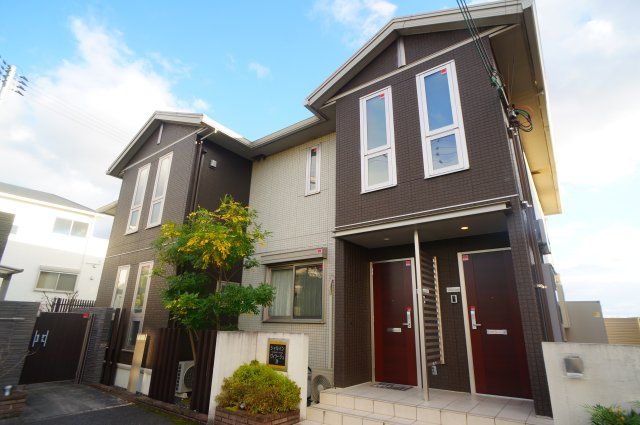 シャルマン　ヴィラージュＤ棟の外観